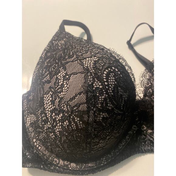 34DD Victoria’s Secret black bra - Picture 2 of 8